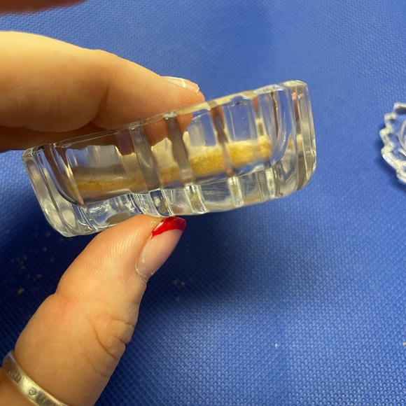 Vintage Clear Glass Butterfly Trinket Box - Picture 10 of 16